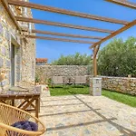 Σπίτι διακοπών Crown House In *
