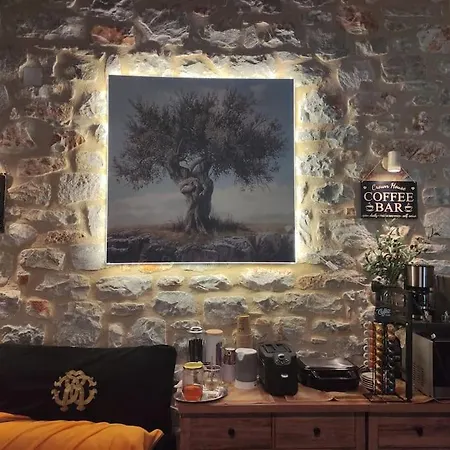 Crown House In Areopolis Holiday home Areopoli