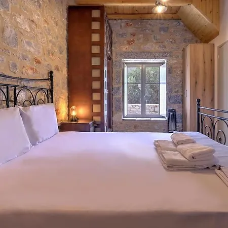 Holiday home Crown House In Areopolis