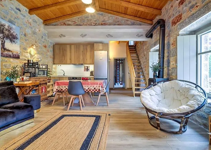 Crown House In Casa vacanze