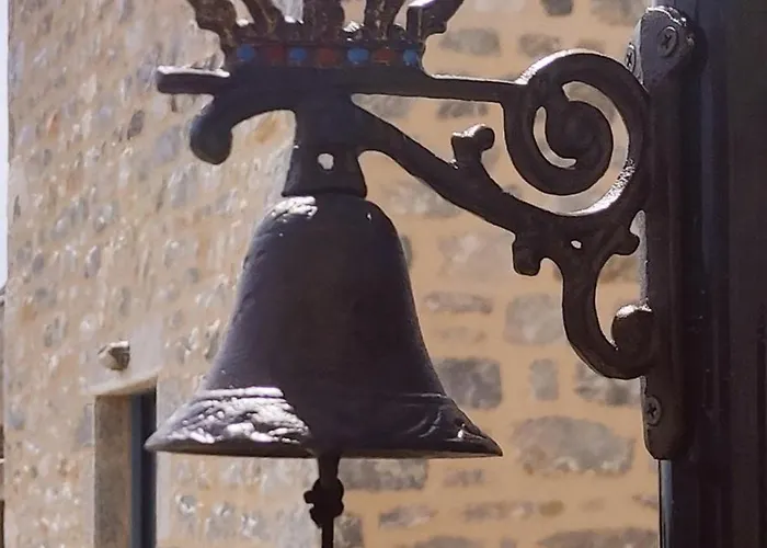 Crown House In * Areopoli